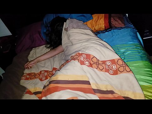 ❤️ Stepson berači svojo mlado mačeho, medtem ko ona spi. ❤ Slute na sl.cassino-vulkan646.ru ️❤